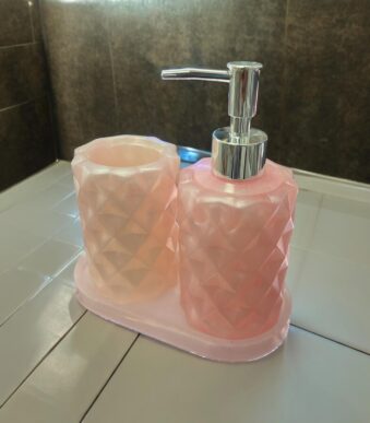 conjunto de baño - jabonera mas vaso para cepillo - resina epoxi - fabricado a mano - pydecoracion.com